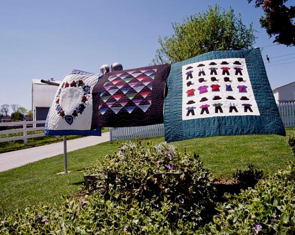 Amish Country Quilts
