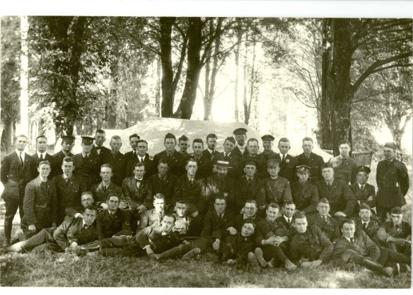 01 WWI COs with American Friends Service Comm France